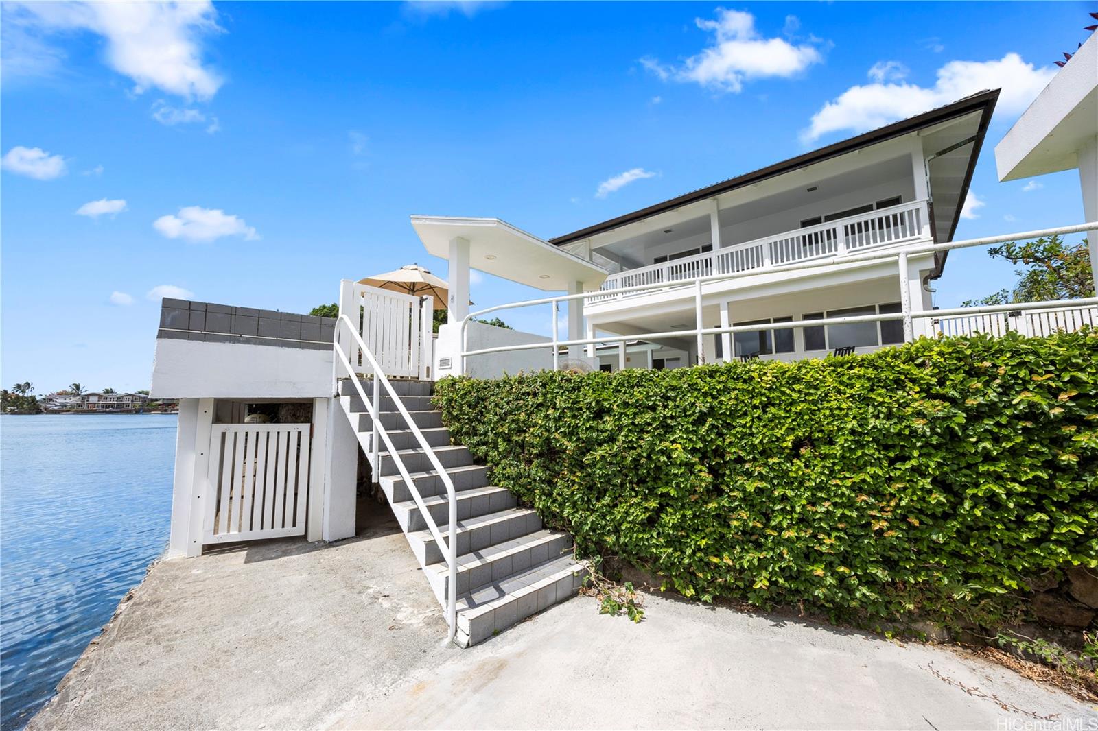 802 Pahumele Place