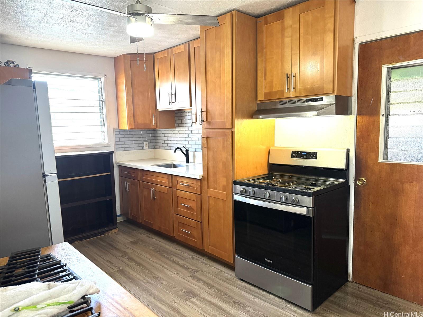 1918 Hanu Lane  Unit A