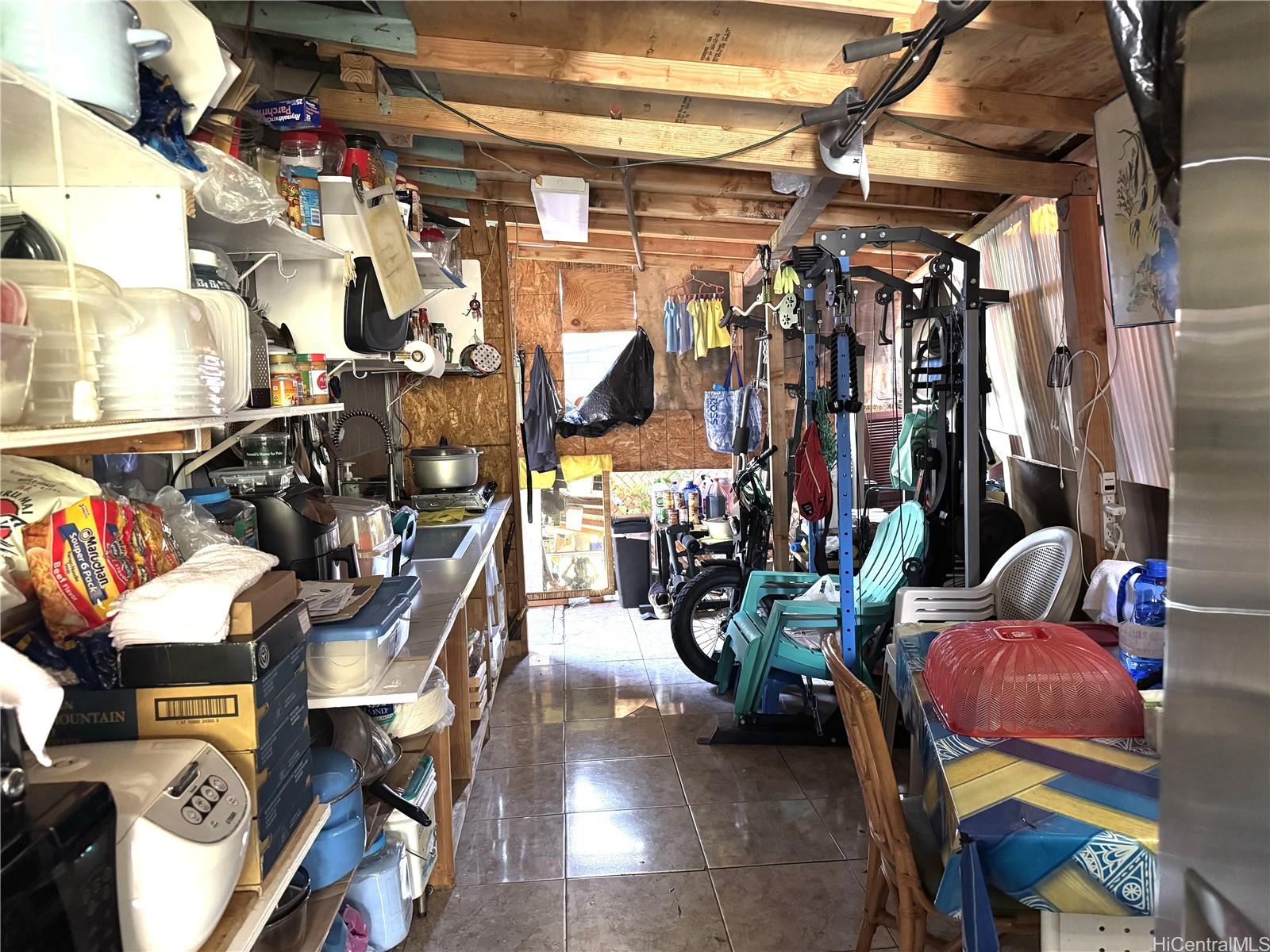 1918 Hanu Lane  Unit A