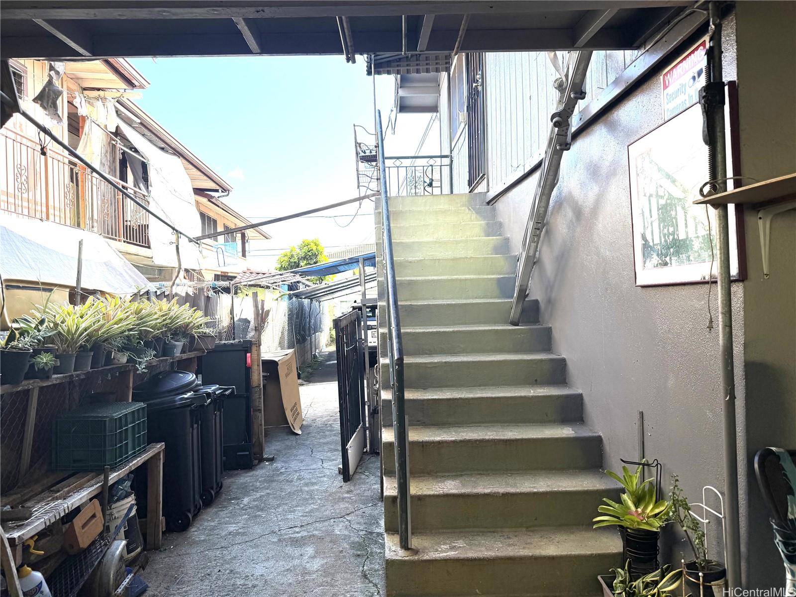 1918 Hanu Lane  Unit A