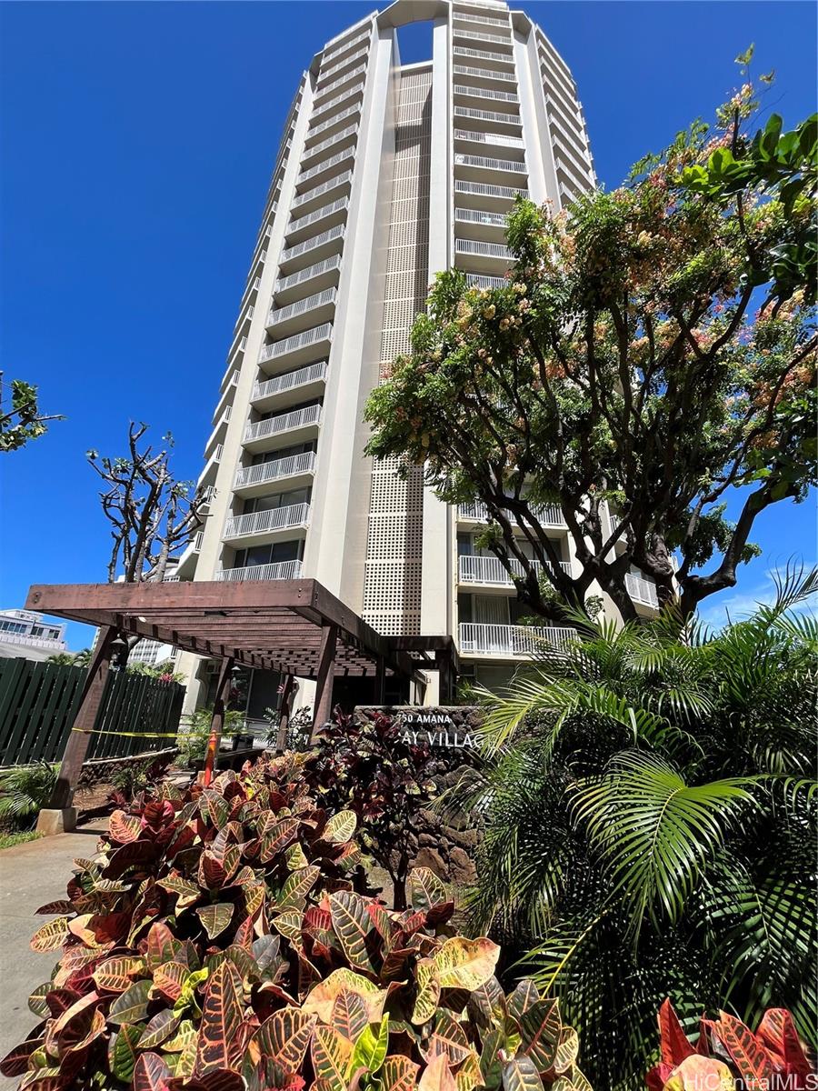 750 Amana Street 2005