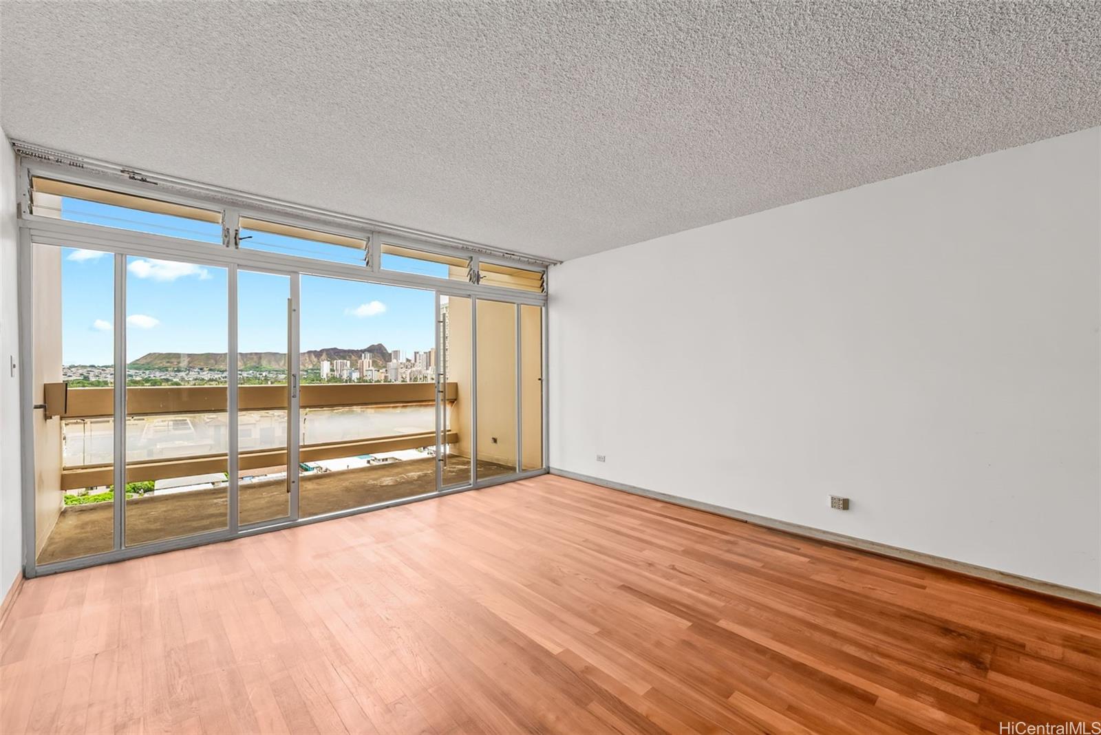 500 University Avenue  Unit 1436