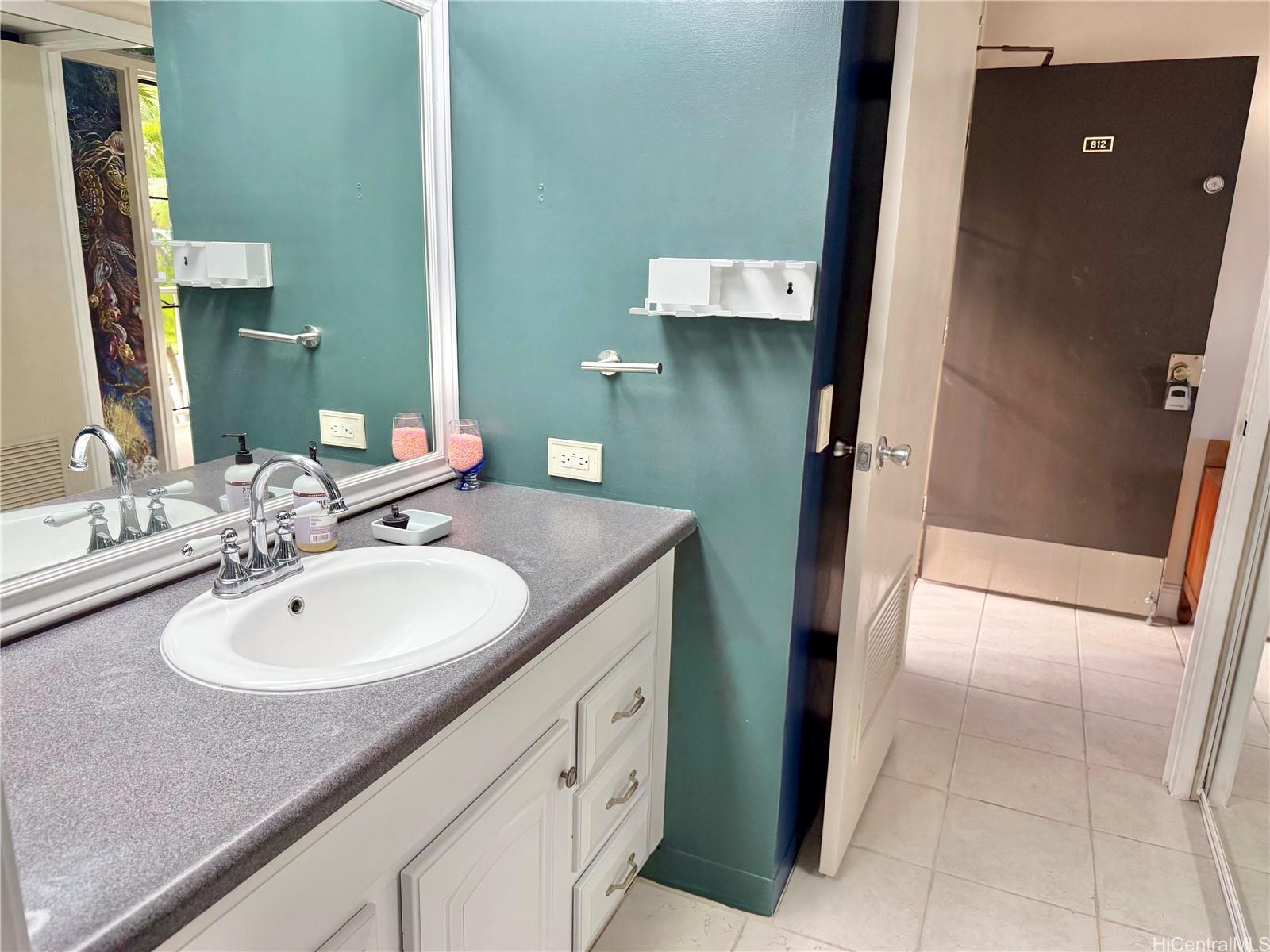 84-710 Kili Drive  Unit 812