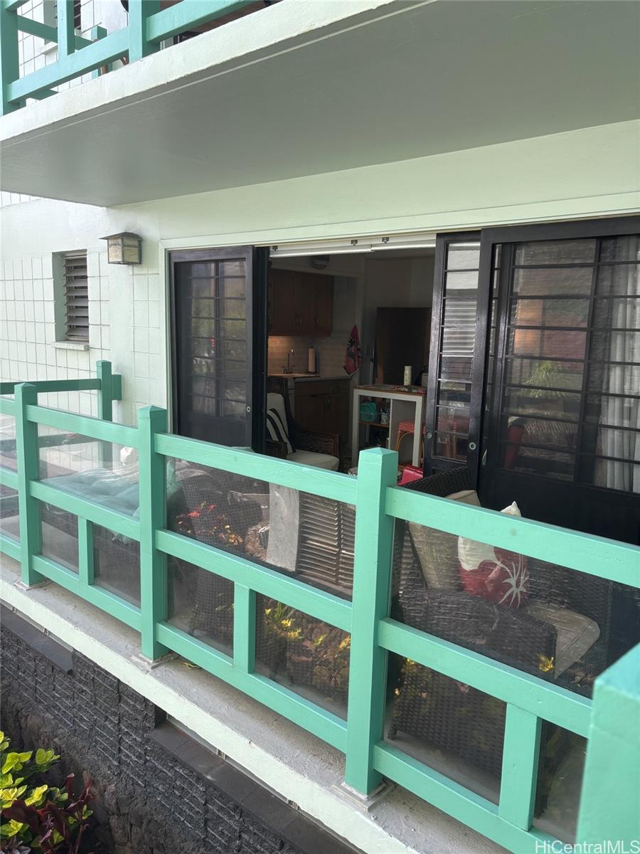 2957 Kalakaua Avenue  Unit 211