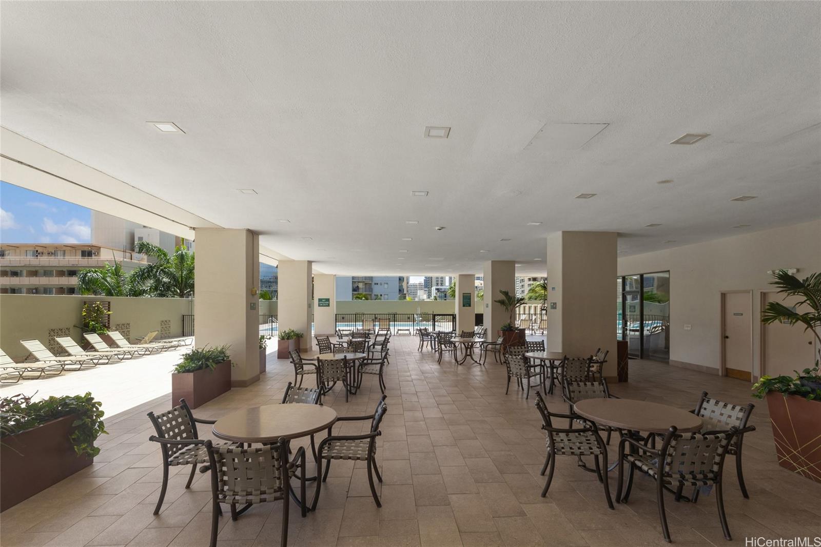 2240 Kuhio Avenue  Unit 1114