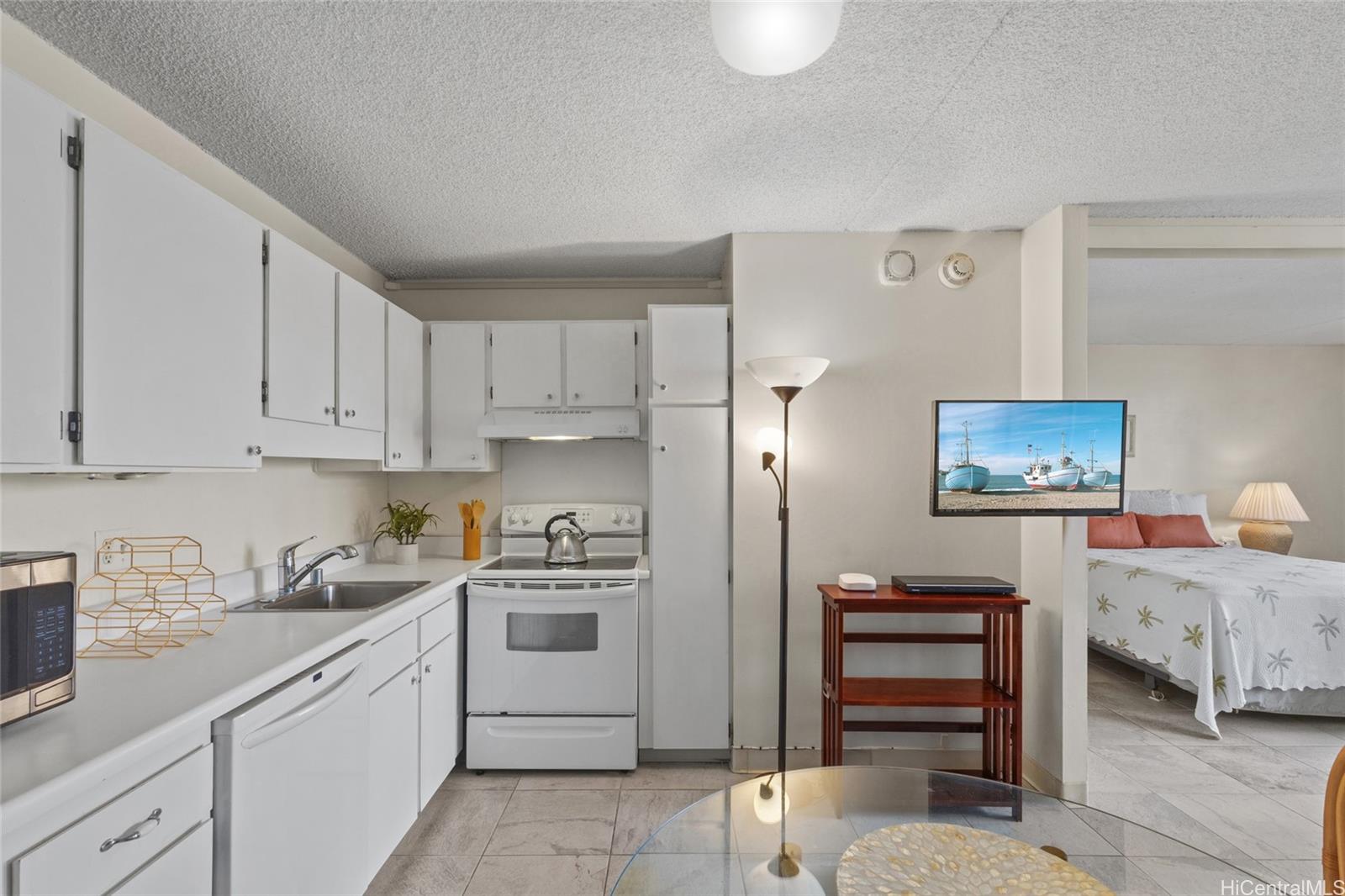 2240 Kuhio Avenue  Unit 1114