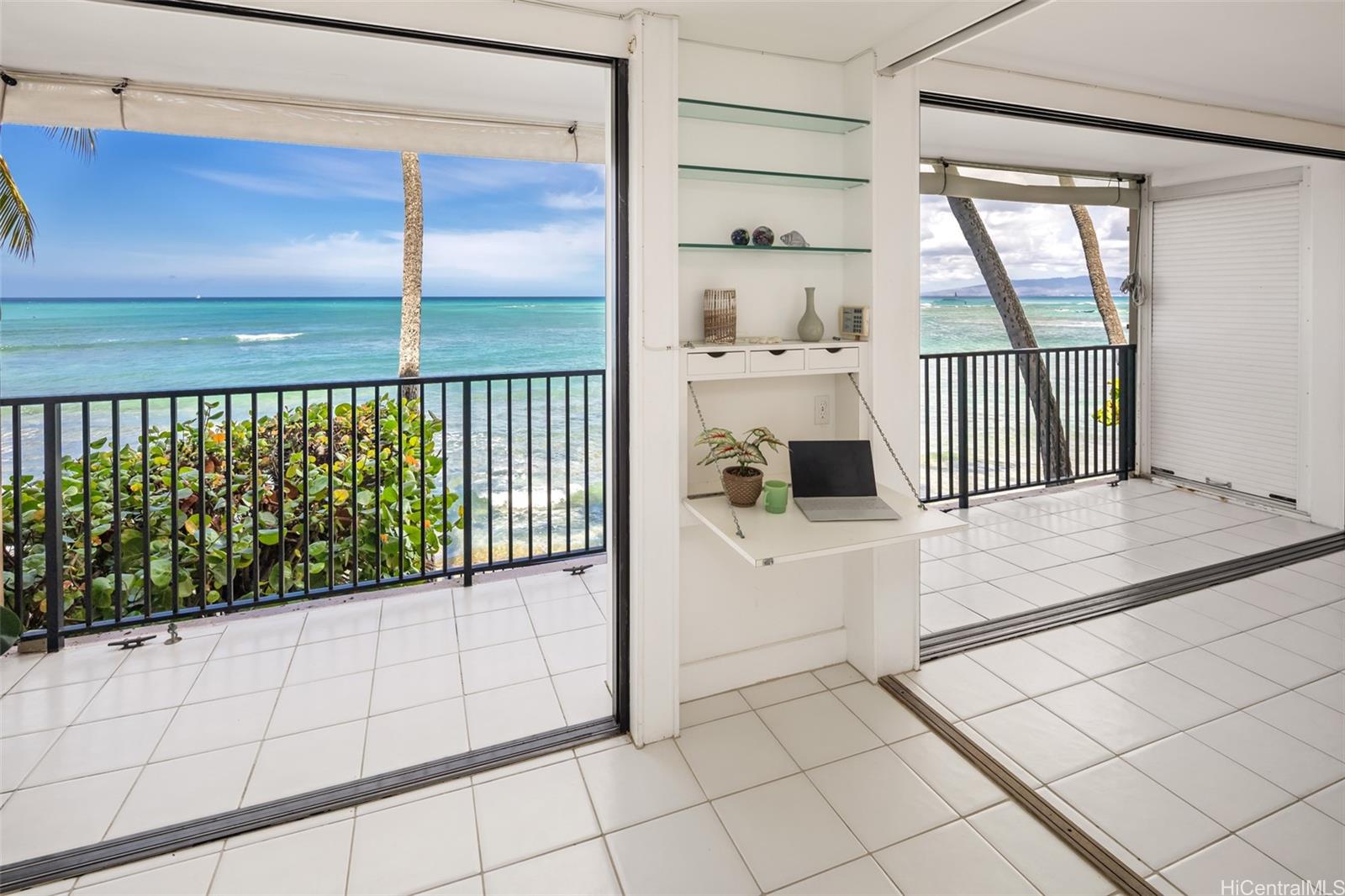 2987 Kalakaua Avenue  Unit 205