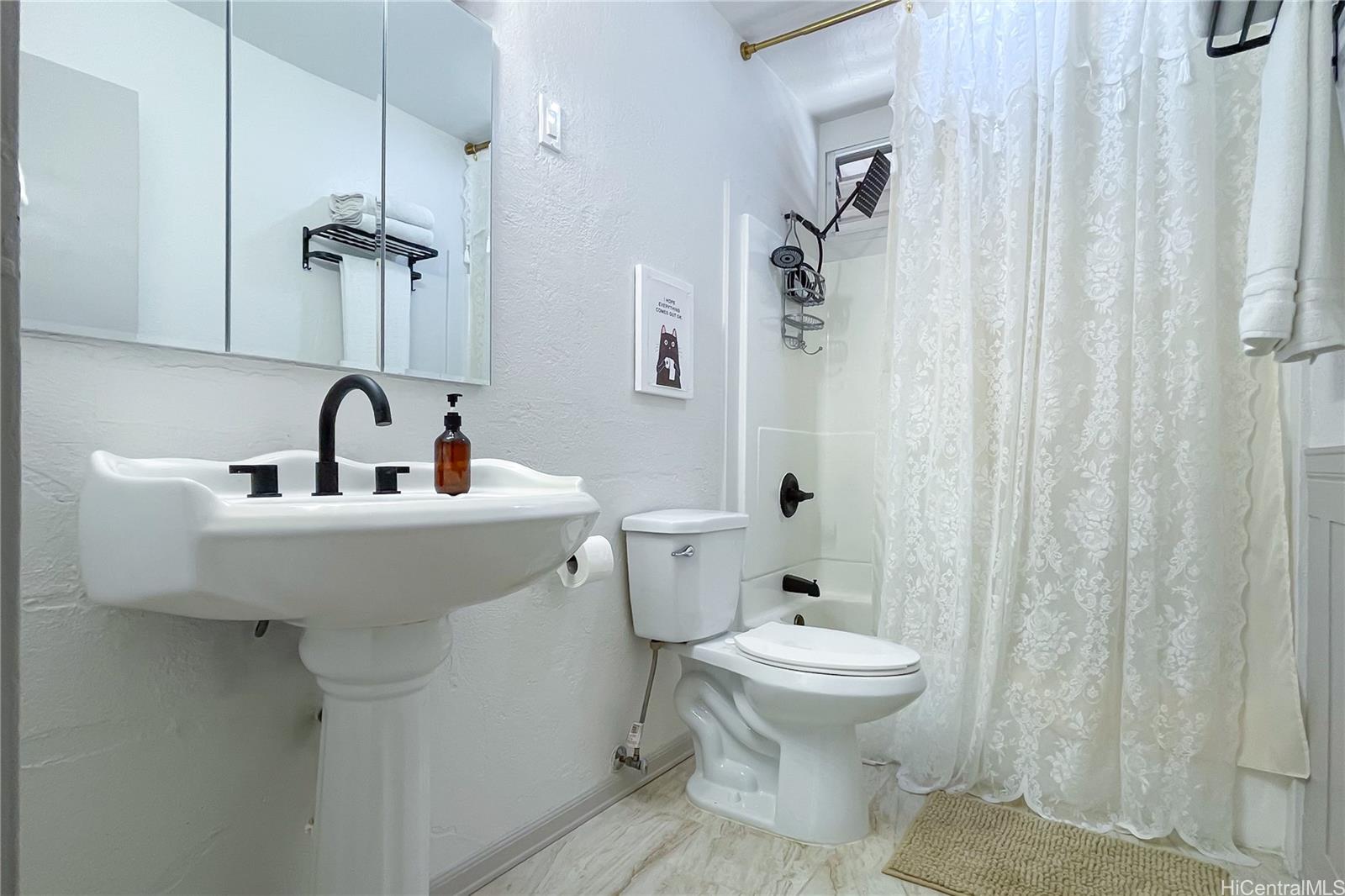 87-153 Helelua Street  Unit 3