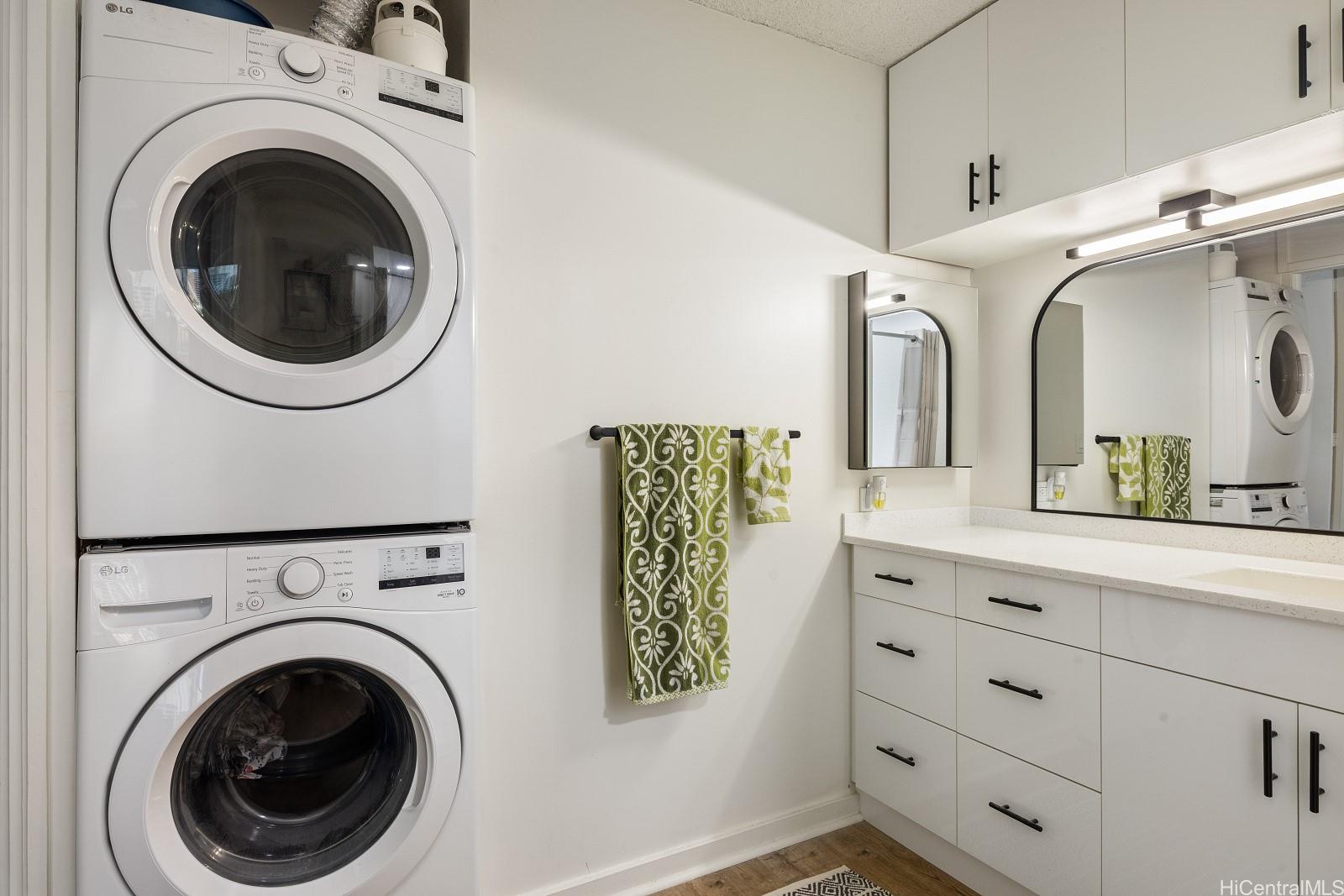 620 Mccully Street  Unit 901