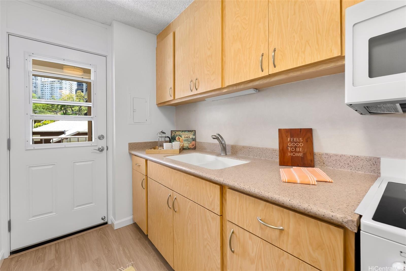 1650 Piikoi Street  Unit 203