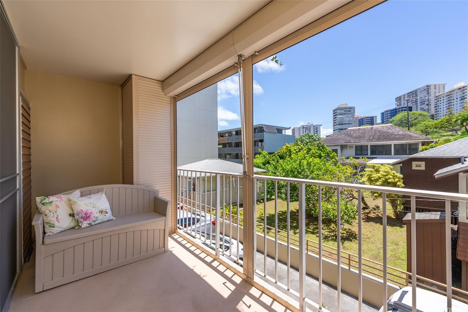 1650 Piikoi Street  Unit 203