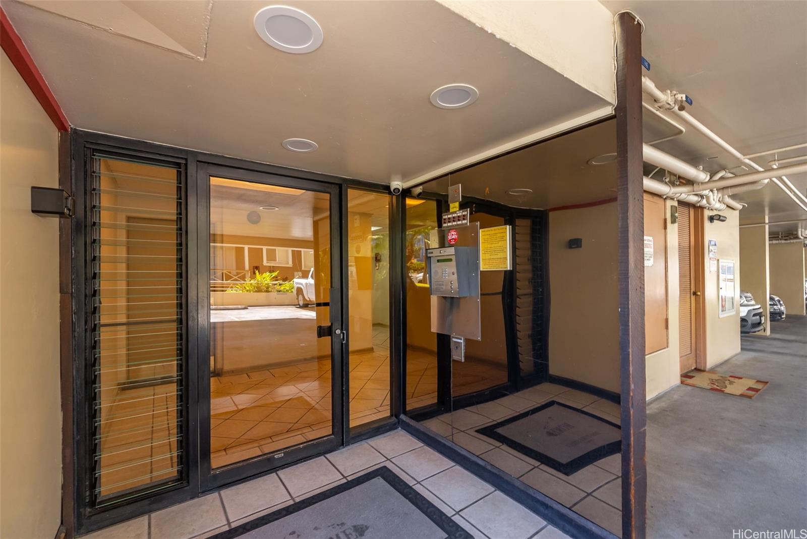 1650 Piikoi Street  Unit 203
