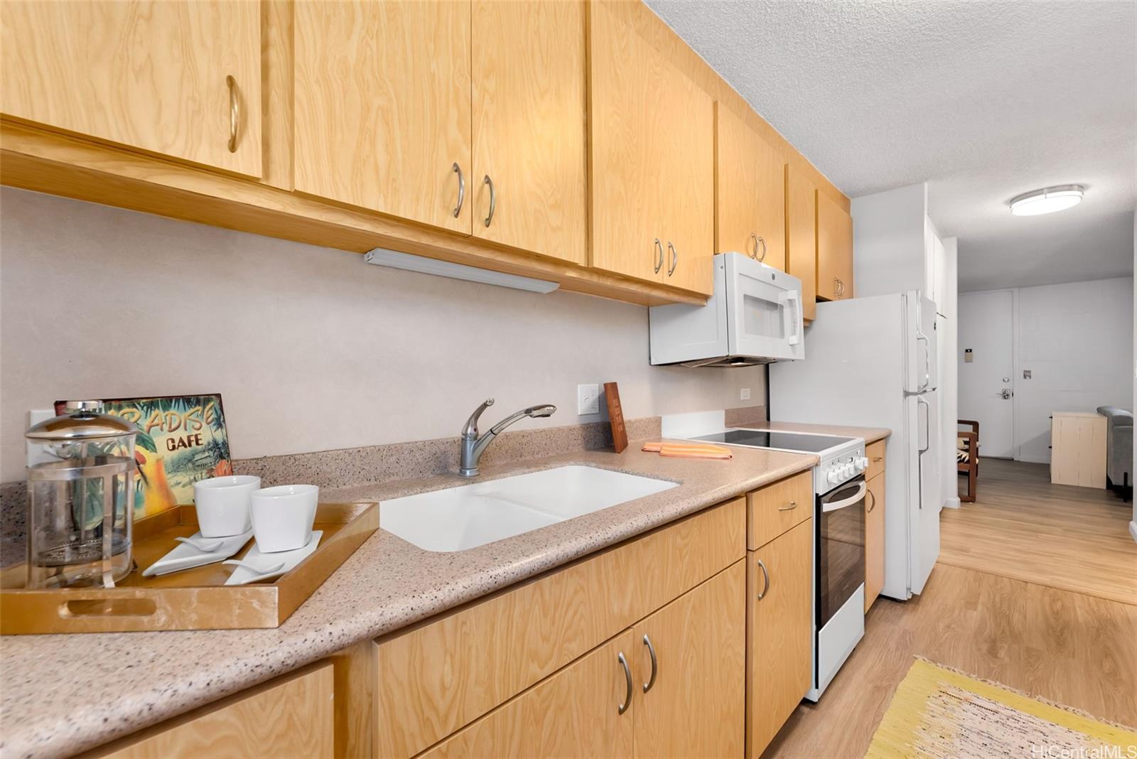 1650 Piikoi Street  Unit 203