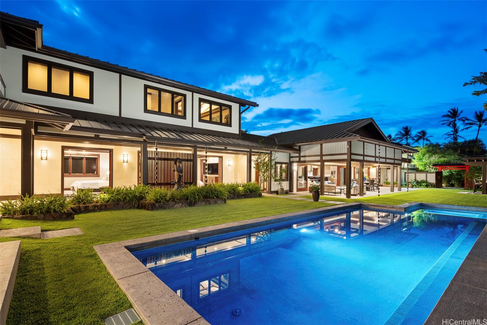 1011 Mokulua Drive