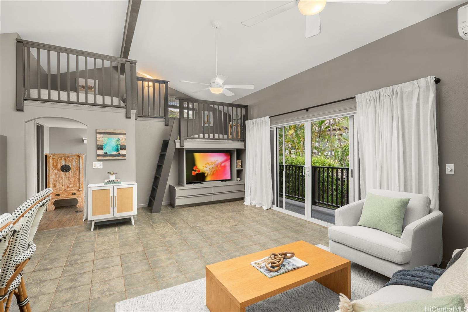 1011 Mokulua Drive