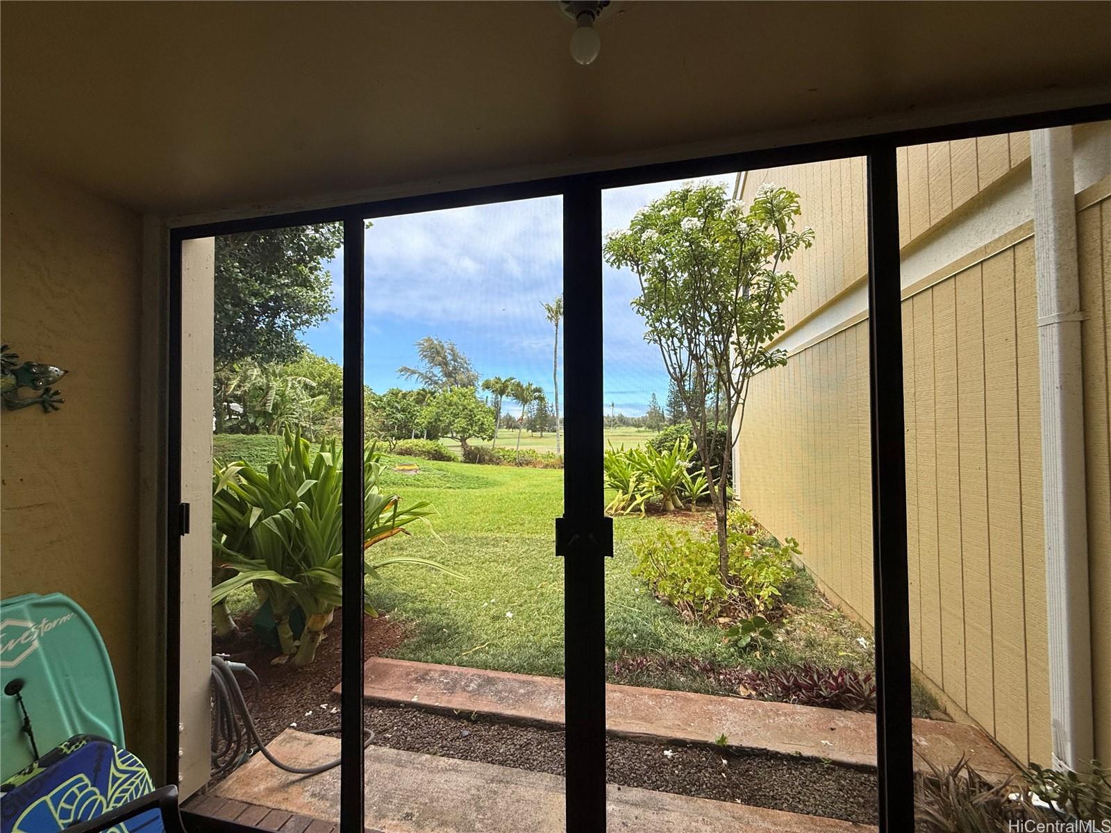 Photo 3 of 14
