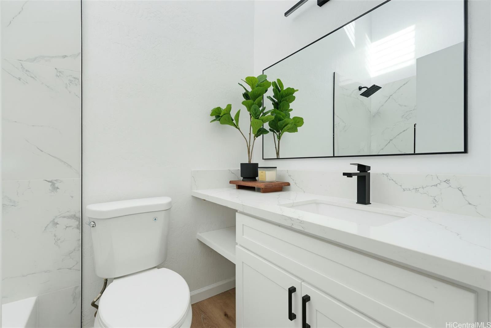 95-325 Kahikinui Court  Unit 223