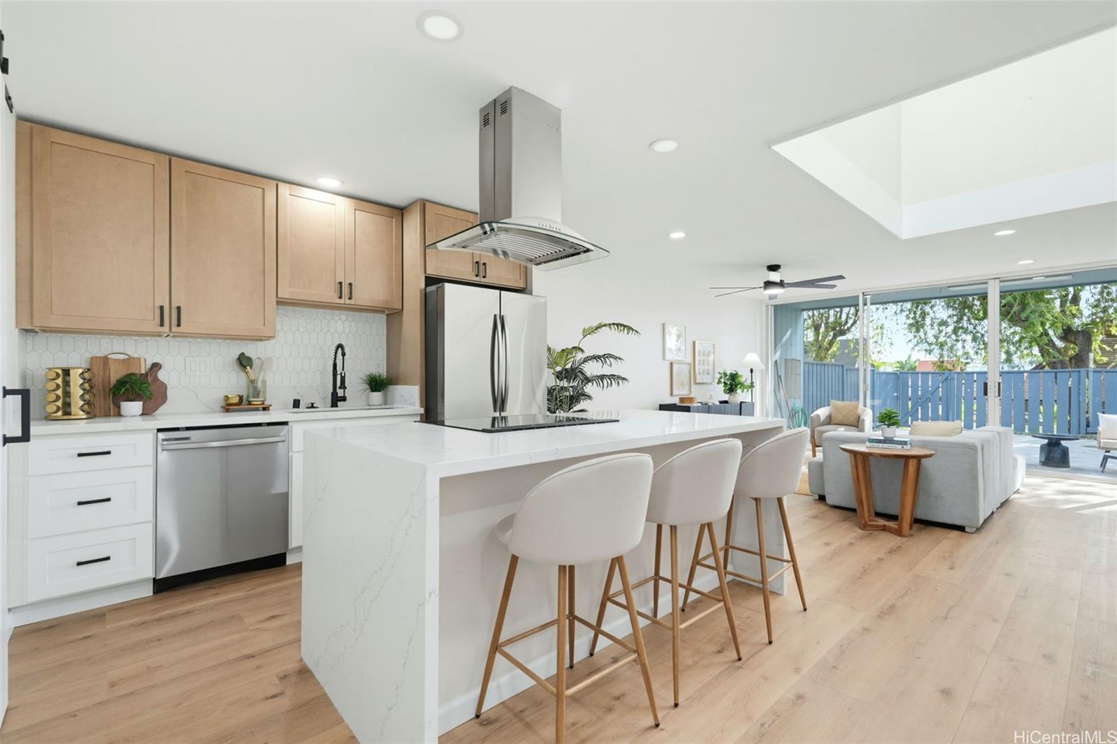 95-325 Kahikinui Court  Unit 223