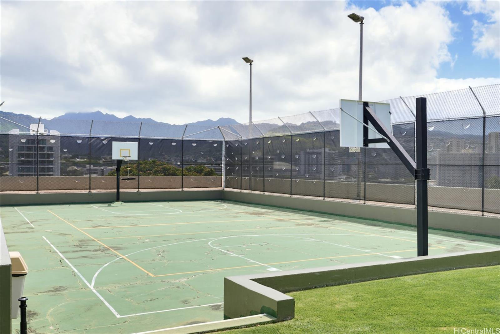 2333 Kapiolani Boulevard  Unit 1008-FS