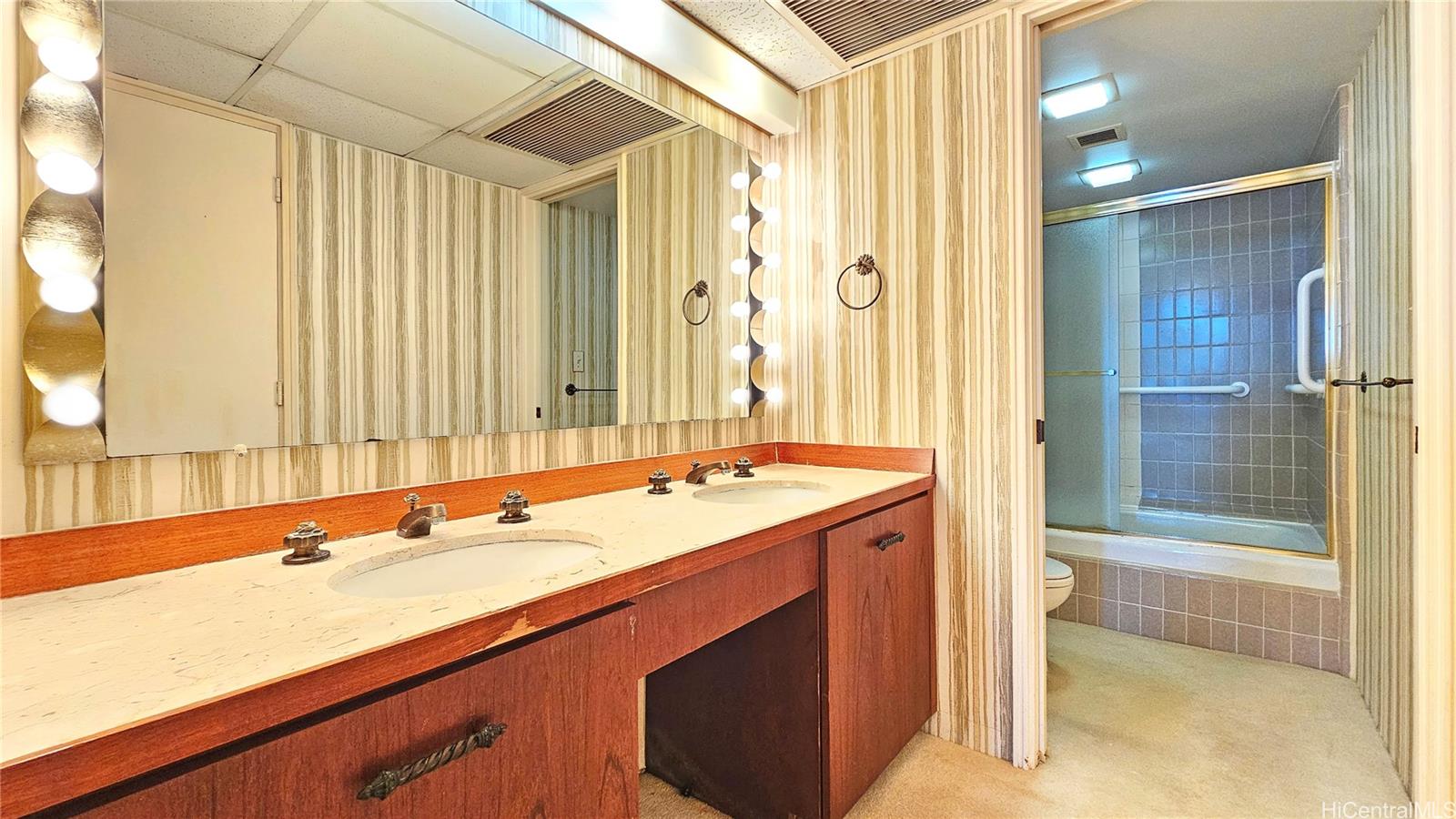 1650 Ala Moana Boulevard  Unit 2305
