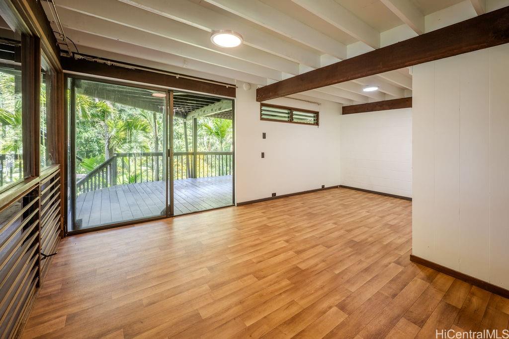 2528 Makaulii Place