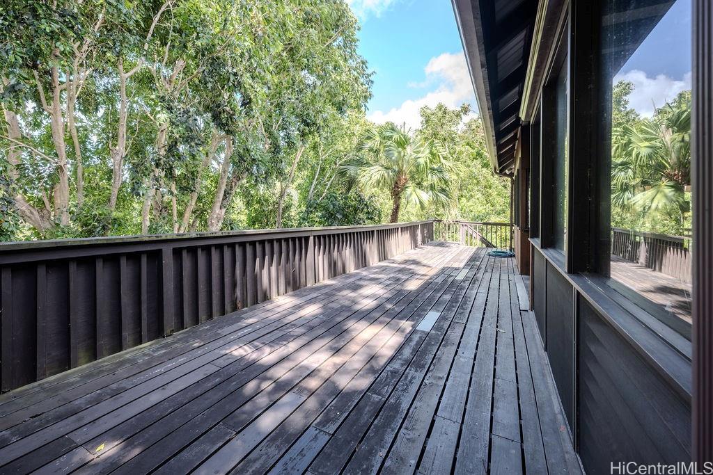 2528 Makaulii Place