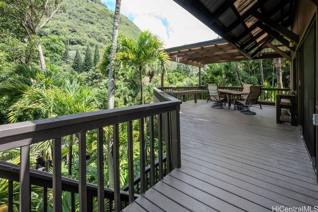 2528 Makaulii Place