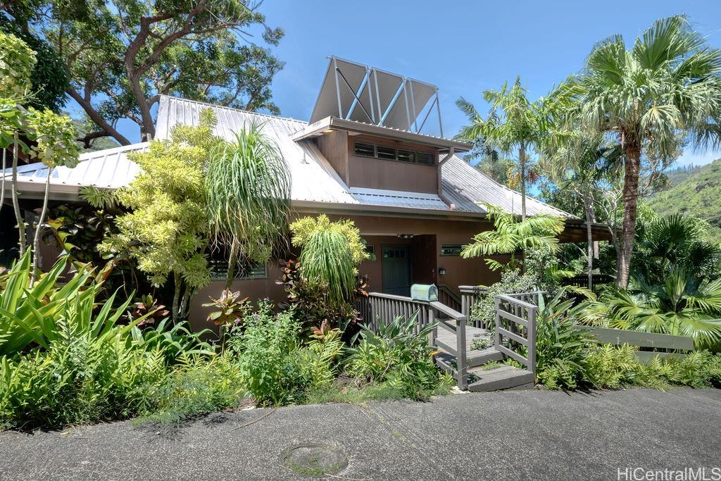 2528 Makaulii Place