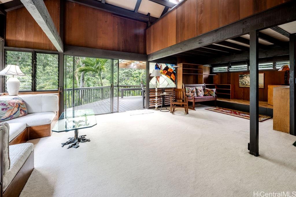 2528 Makaulii Place