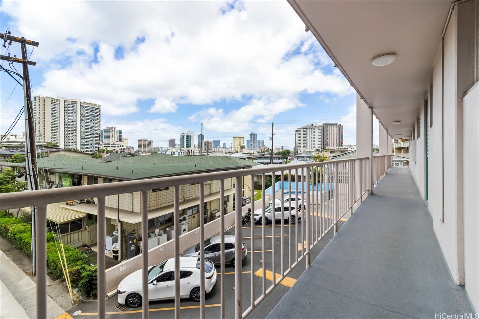 2440 Date Street  Unit 303