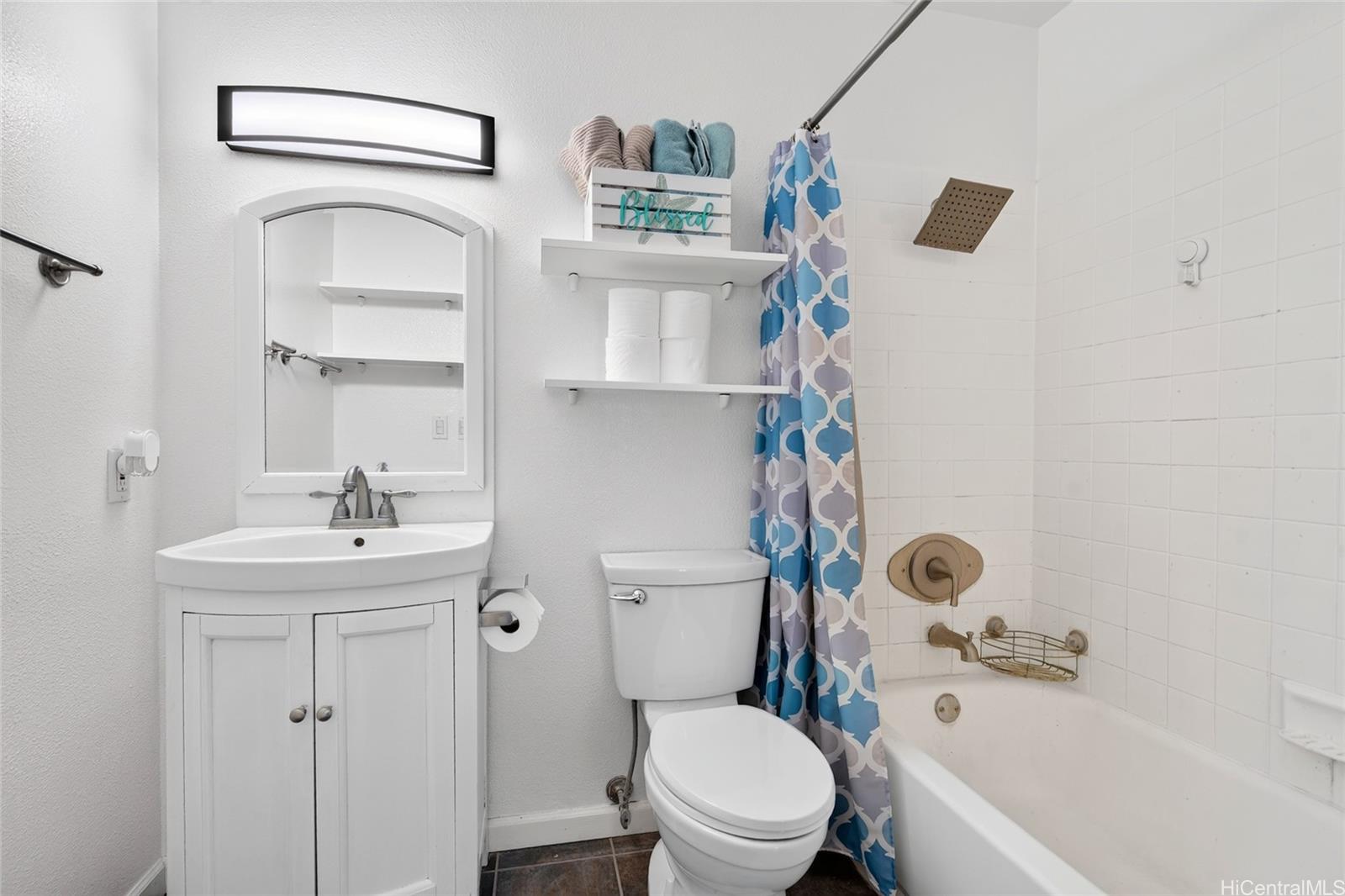 95-510 Wikao Street  Unit M105