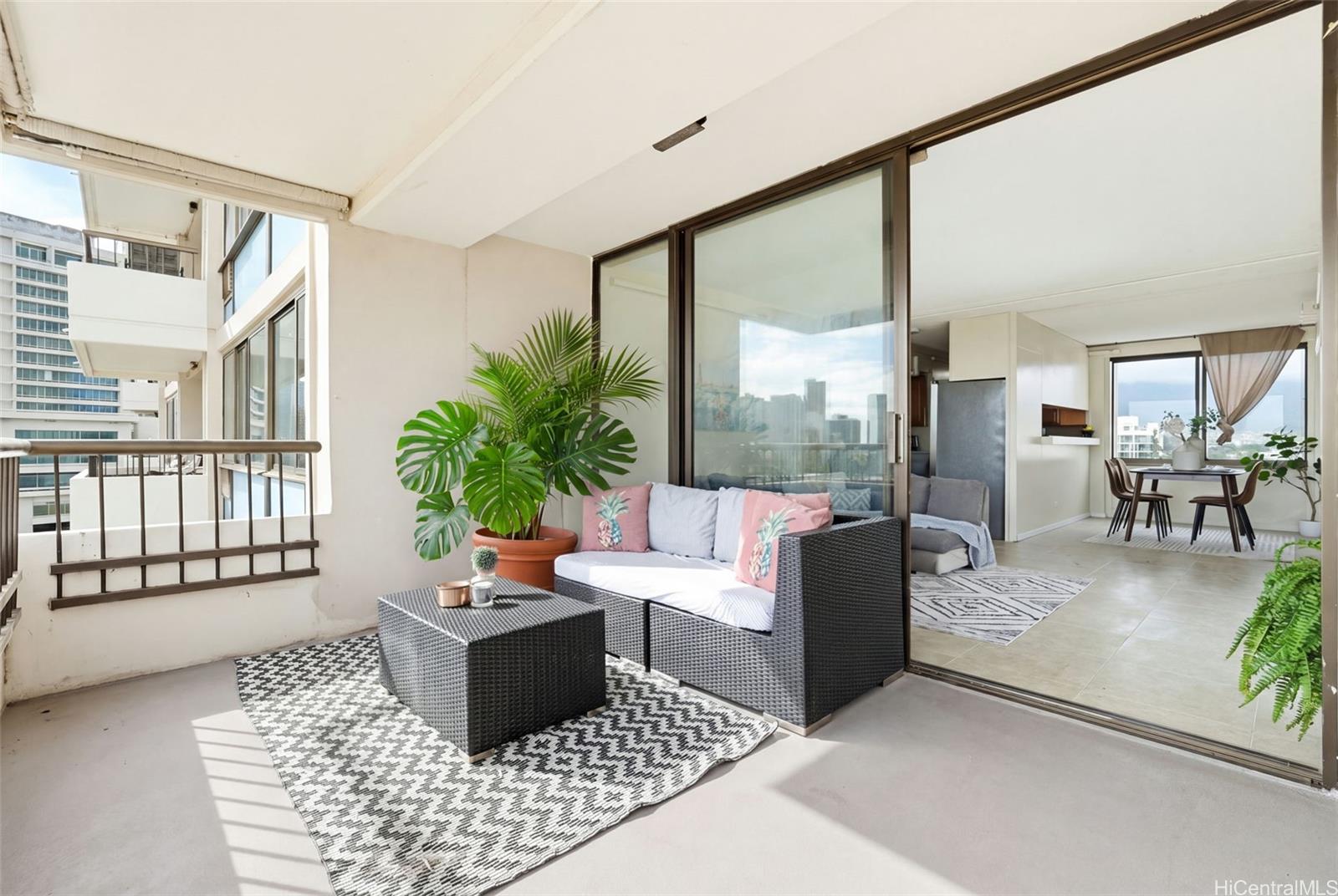 2333 Kapiolani Boulevard  Unit 1008-LH