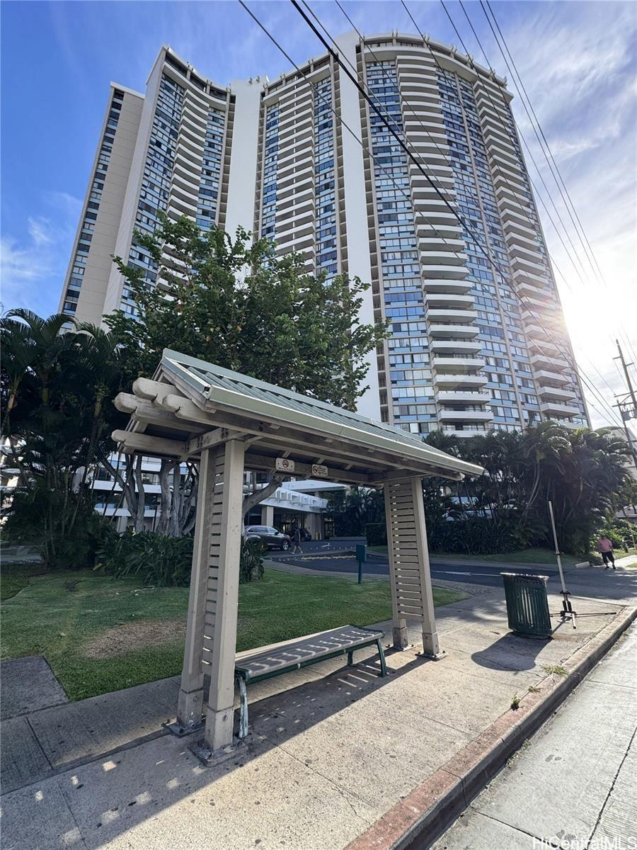 2333 Kapiolani Boulevard  Unit 1008-LH