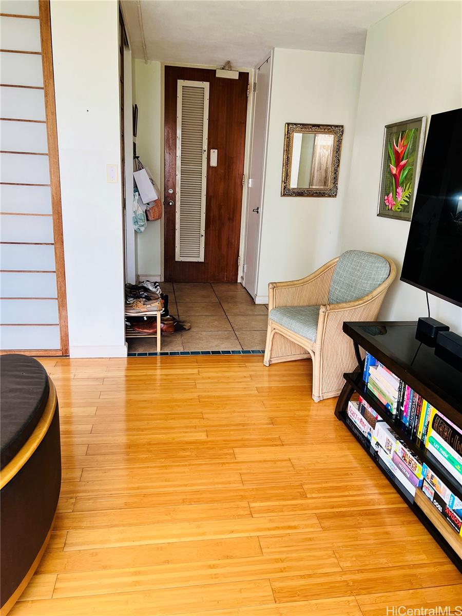 1511 Nuuanu Avenue  Unit 1228