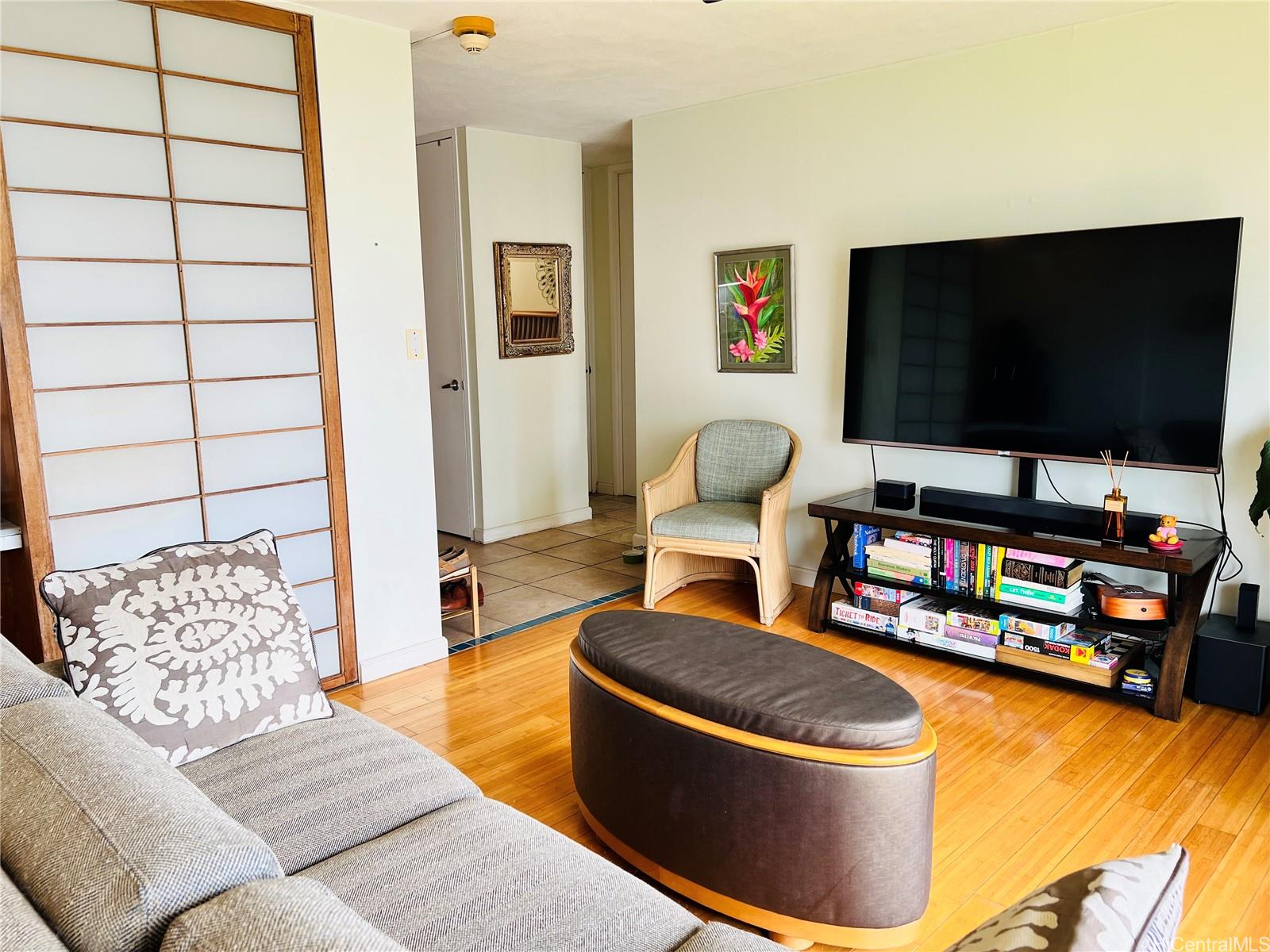1511 Nuuanu Avenue  Unit 1228
