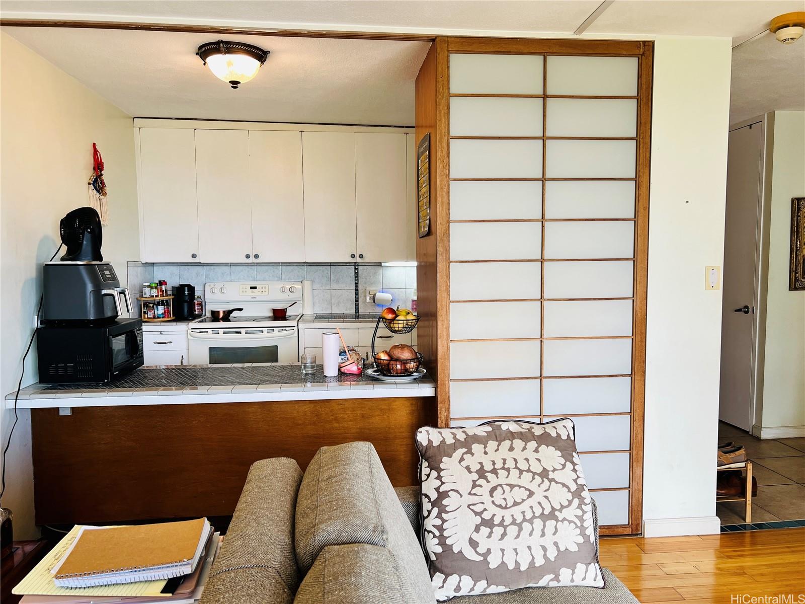 1511 Nuuanu Avenue  Unit 1228