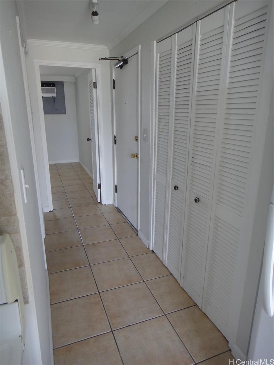 Photo 10 of 25