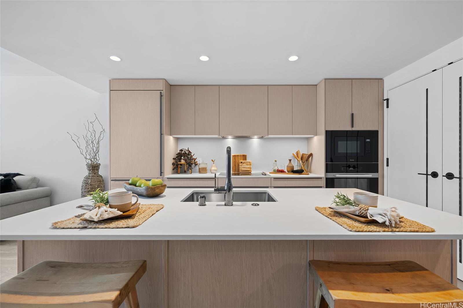 333 Ward Avenue  Unit 3406