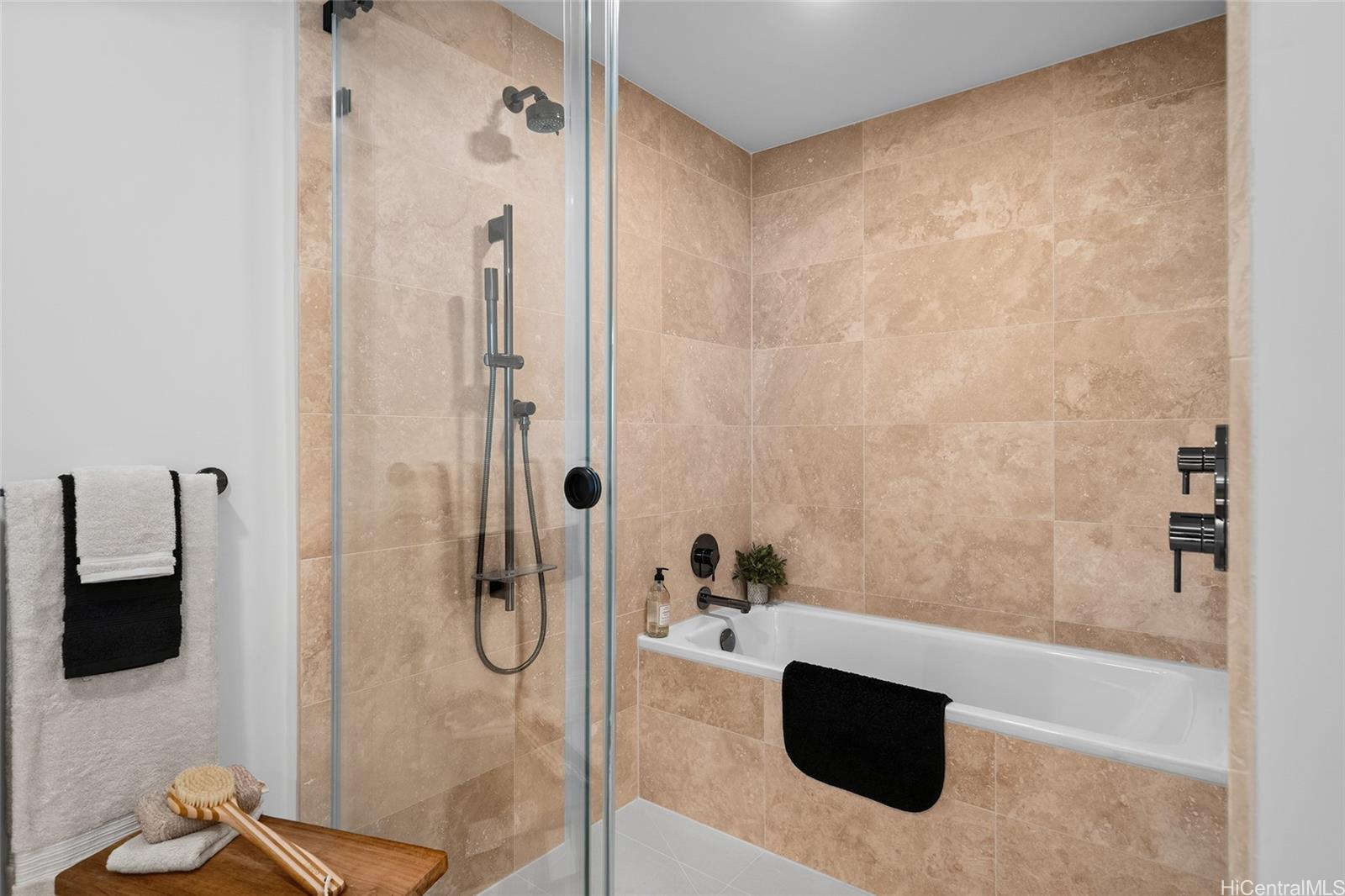 333 Ward Avenue  Unit 3406