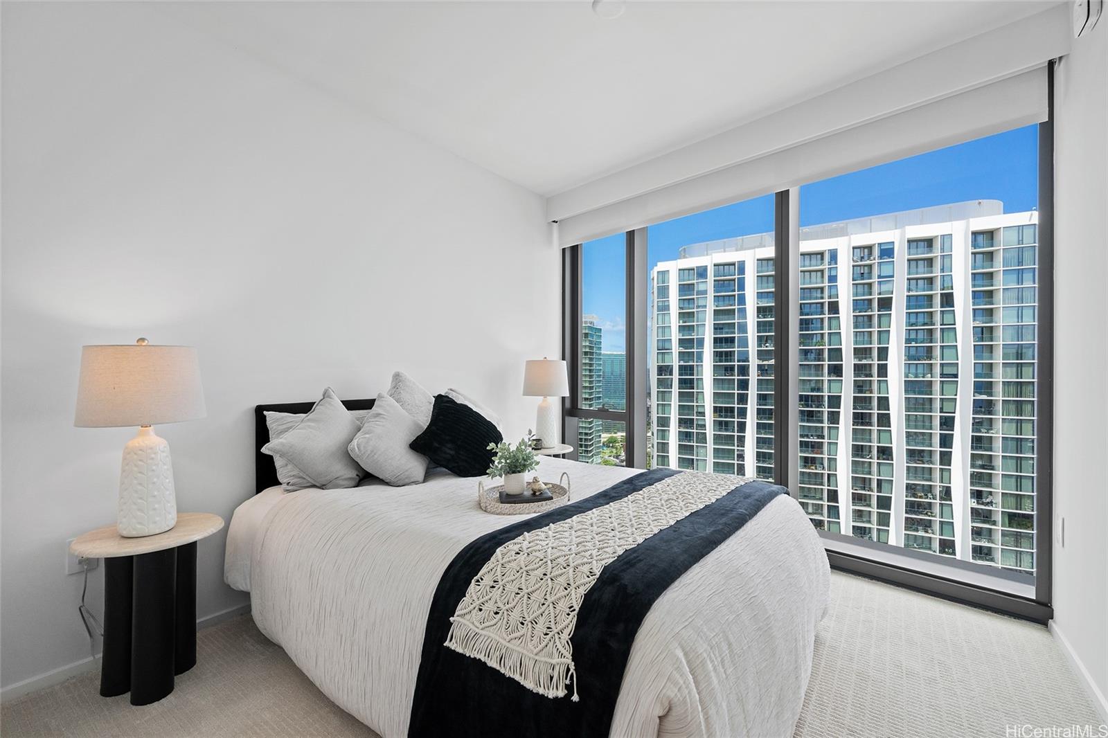 333 Ward Avenue  Unit 3406