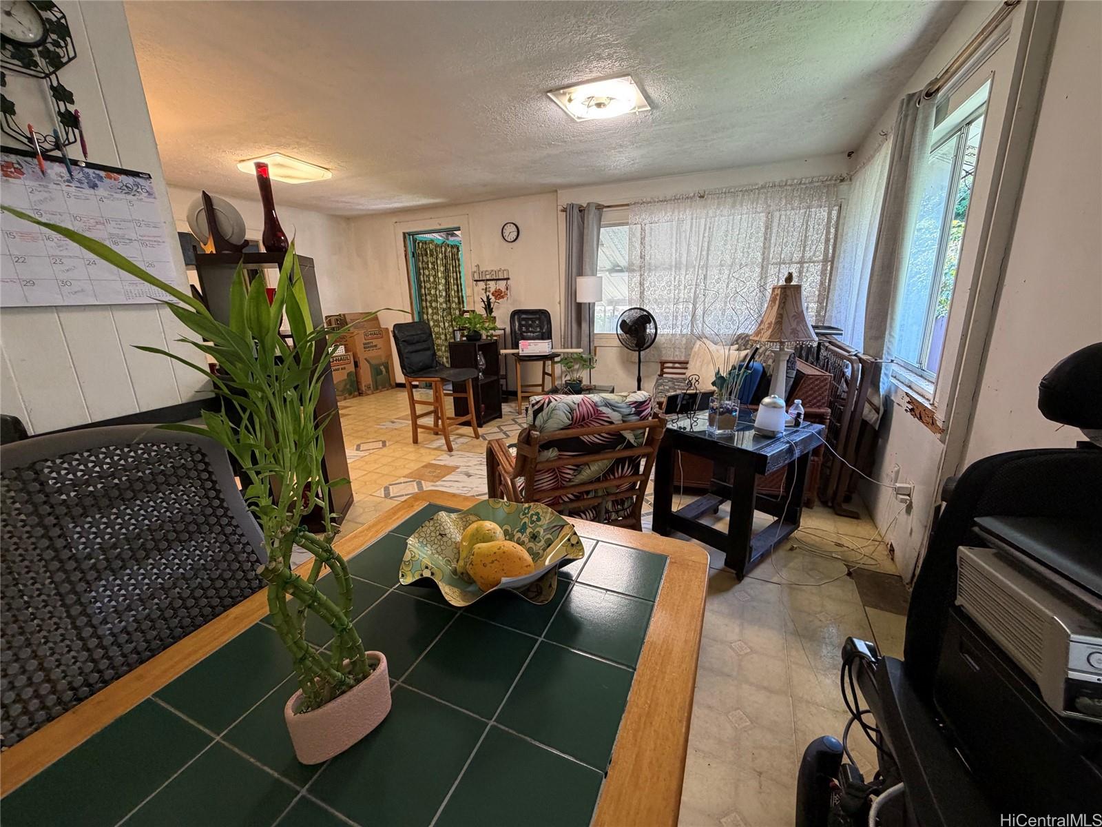 Photo 11 of 25