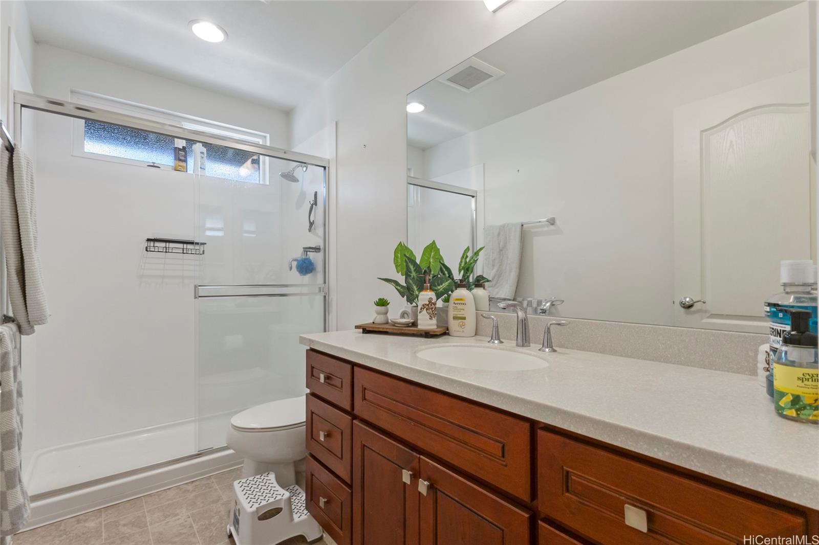 94-470 Paiwa Street  Unit 20