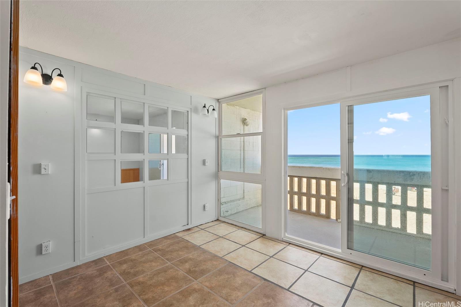 84-965 Farrington Highway  Unit B211