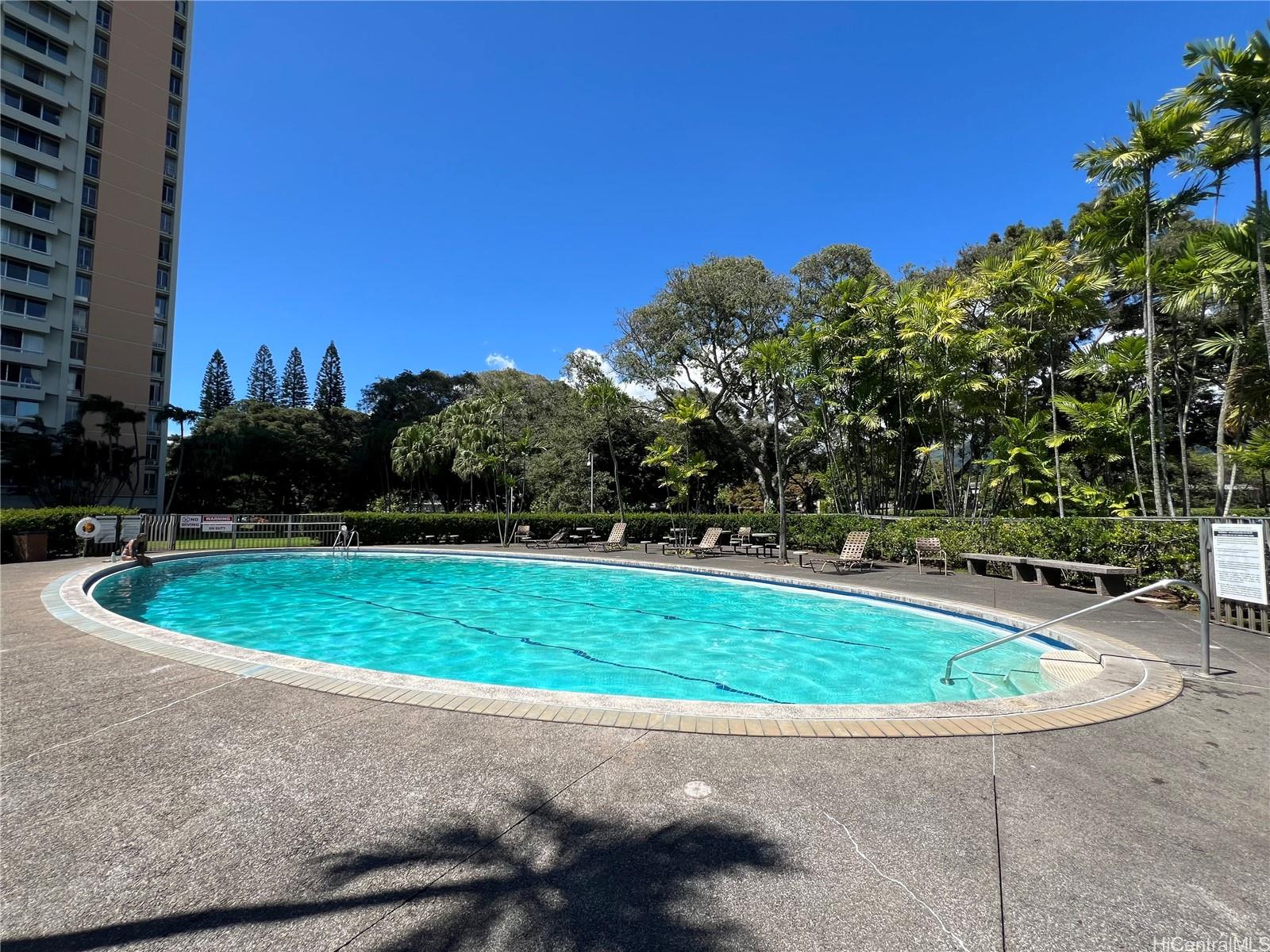 1511 Nuuanu Avenue  Unit 421