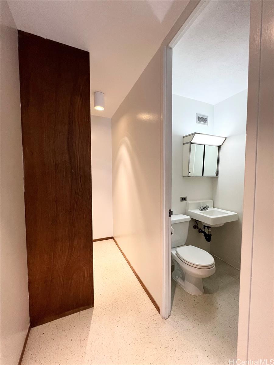 1511 Nuuanu Avenue  Unit 421