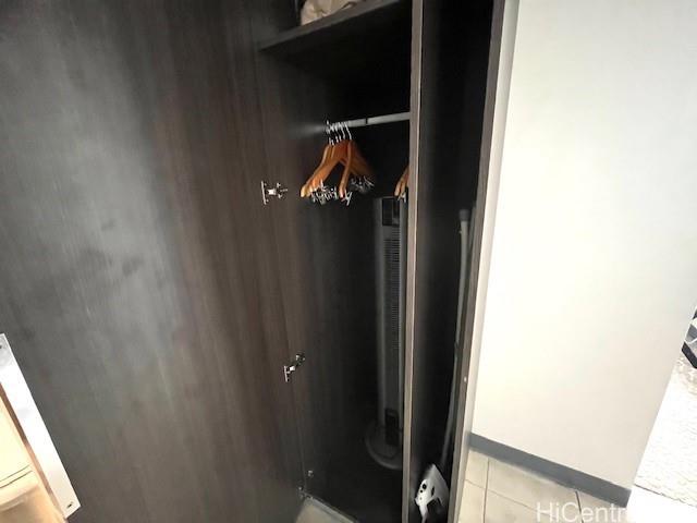 Photo 11 of 24