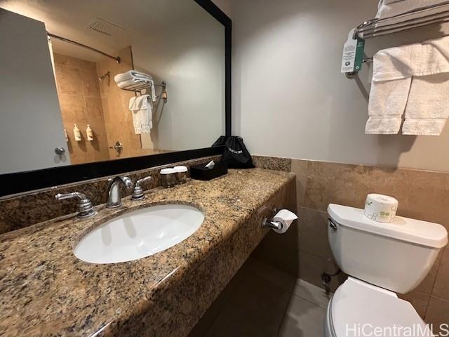 Photo 9 of 24