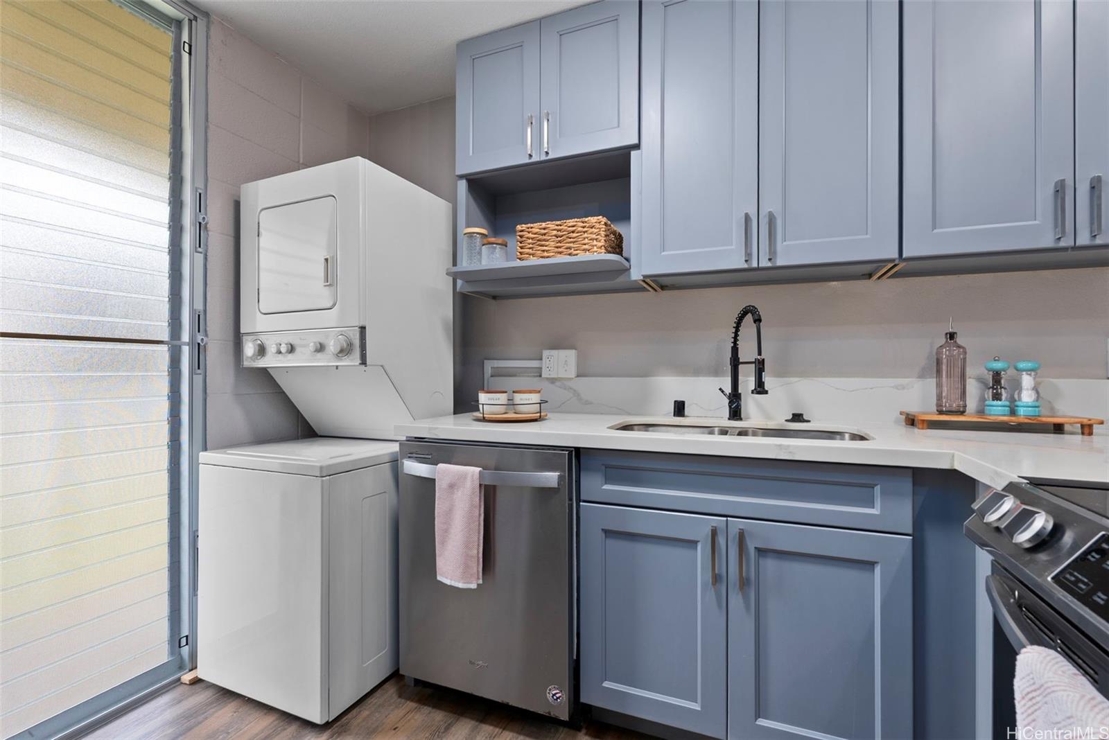 95-2039 Waikalani Place  Unit C202