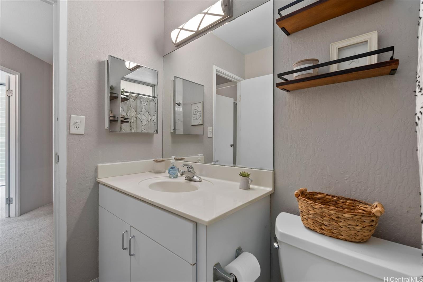 95-2039 Waikalani Place  Unit C202