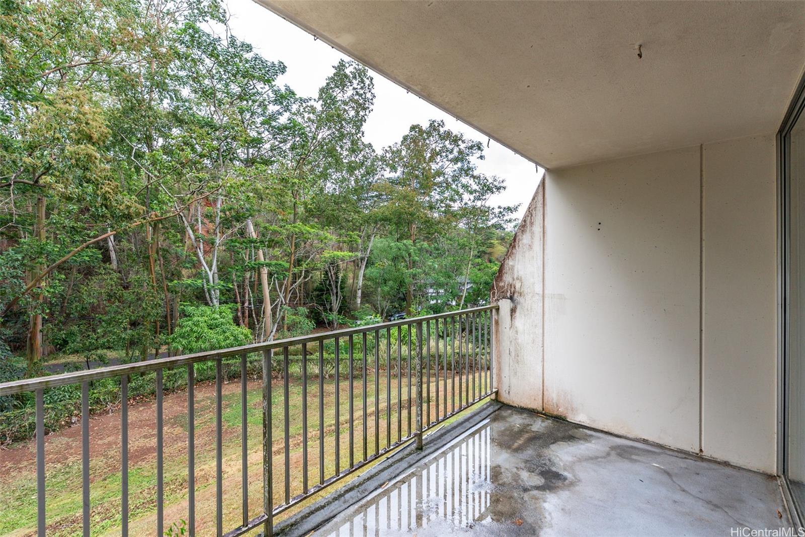95-2039 Waikalani Place  Unit C202